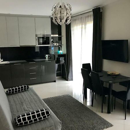 Moko Apartment Parking W Cenie 바르샤바 외부 사진