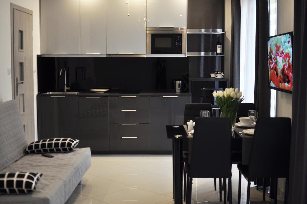 Moko Apartment Parking W Cenie 바르샤바 외부 사진